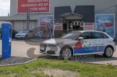 E-Tankstelle für Schuster Home Company - SWI / Stadtwerke Ingolstadt errichten neue Lademöglichkeit für Elektrofahrzeuge auf Kundenparkplatz von Schuster Home Company - Foto: Jürgen Meyer