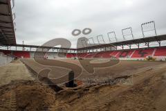 Audi Sportpark - Der Rollrasen wird gelegt