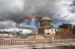 Abriss der Mauer - altes Gießereigelände in Ingolstadt an der Donaulände