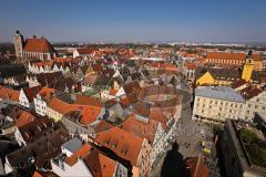 Ingolstadt Ansichten Stadtmitte vom Pfeifturm der Moritzkirche - mitte Harderstrasse links Münster und rechts gelb die Post