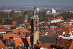 Ingolstadt Ansichten Stadtmitte vom Pfeifturm der Moritzkirche - Turm der St. Matthäus Kirche, dahinter Feuerwehr