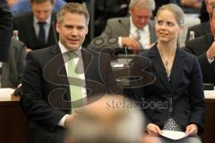 Vereidigung Neuer Oberbürgermeister Dr. Christian Lösel, Stadtrat, OB - Christian Lösel mit Ehefrau Carolin Lösel