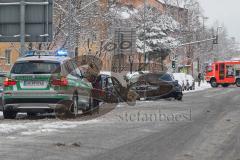 Winter in Ingolstadt - Unfall auf der Goethestrasse - Foto: Jürgen Meyer/kbumm.de