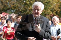 CSU Wahlkampf - Ministerpräsident Horst Seehofer und Christine Haderthauer (Bayerische Staatsministerin) zu Besuch in Ingolstadt - Horst Seehofer spricht im Sparkassenhof