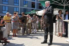 CSU Wahlkampf - Ministerpräsident Horst Seehofer und Christine Haderthauer (Bayerische Staatsministerin) zu Besuch in Ingolstadt - Horst Seehofer spricht im Sparkassenhof