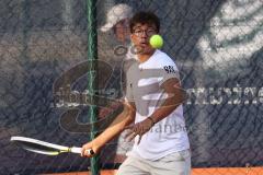 Tennis - Stadtmeisterschaft - Saison 2023/2024 - Malik, Elio Sayeed - DJK Ingolstadt - Viertelfinal - Foto: Meyer Jürgen