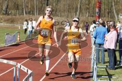 Benjamin Ziegaus (links) und Julian Sterner (rechts) beide MTV beim Zieleinlauf