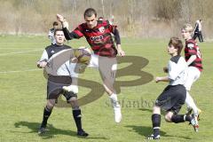 Fussball   FC Ingolstadt 04  TSV Kareth-Lappersdorf U 17 (B-Jun.) Landesliga Süd
, Spieler Mustafa Lafci bei der Ballannahme