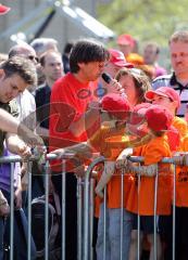 Ingolstädter Halbmarathon 2010  - Der Moderator redet mit den Kids