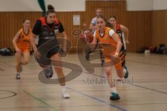 Basketball - Frauen -  Saison 2026/27 - TSV Etting Ingolstadt - TSV Wasserburg 2 - Komada Martina orange Etting  - Walz Patrizia schwarz Wasserburg - Foto: Meyer Jürgen