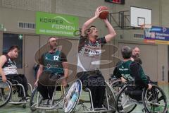 Rollstuhlbasketball —  Saison 2023/24 - Schanzer Wheelys - SV Reha Augsburg - Valentin Gmeiner Schanzer Wheelys  - Simona Ladzik #25 Augsburg - Foto: Meyer Jürgen