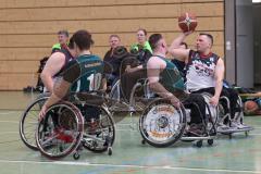 Rollstuhlbasketball —  Saison 2023/24 - Schanzer Wheelys - SV Reha Augsburg - Wolfgang Niemann Schanzer Wheelys  #6 -  - Markus Heimhofer #5 Augsburg - Foto: Meyer Jürgen