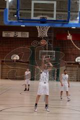 Basketball MTV Ingolstadt - FC Tegernheim - Zeh.E (weiss MTV Ing) beim Wurf - Foto: Juergen Meyer