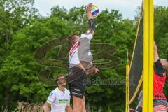 BVV Beach Masters (Kat 2) Ingolstadt - Kim Huber Beach4U - Janek Etzold TSV Zirndorf - Spielpartner von Kim Huber am Netz mit Ball - Foto: Jürgen Meyer