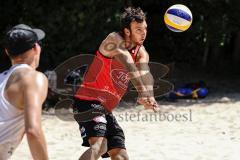 Beachvolleyball Turnier - BVV Beach Cup Ingolstadt - Kim Huber (rotes Trikot) Ingolstadt und Andrej German (weisses Trikot) Niederviehbach