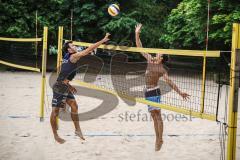 Beachvolleyball Turnier - BVV Beach Cup Ingolstadt - Kim Huber (blaues Trikot) Ingolstadt links