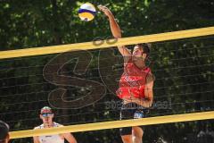 Beachvolleyball Turnier - BVV Beach Cup Ingolstadt - Kim Huber (rotes Trikot) Ingolstadt und Andrej German (weisses Trikot) Niederviehbach