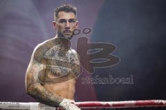 Night 4 Fight, Boxen; Profiboxer Rawil Fatullaew 32 (grüne Hose) gegen den 22-jährige Mexikaner Brayan Hernandez Pintor (schwarze Hose), Sieger Fatullaew nach Punkten in 6 Runden