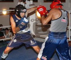 Boxen - Vergleichskampf - BC Ingolstadt : Berlin Wedding - links Winter Johannes IN rechts Yazar Ahmet