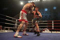 Fight-Night Profi-Boxen - München - Internationale Deutsche Meisterschaft BDB - Toni Kraft (München, dunkle Hose) - Tomas Adamek (Tschechische Republik, weiße Hose)