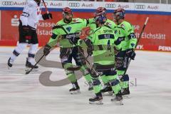 DEL - Eishockey - Saison 2020/21 - ERC Ingolstadt - Nürnberg Ice Tigers  - Der 1:0 Treffer durch Wayne Simpson (#21 ERCI) - #jubel - Morgan Ellis (#4 ERCI) - Brandon Defazio (#24 ERCI) - Wayne Simpson (#21 ERCI) - Foto: Jürgen Meyer