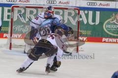 DEL - Eishockey - Saison 2020/21 - ERC Ingolstadt - EHC Red Bull München - Kevin Reich Torwart (#35 München) - Tim Wohlgemuth (#33 ERCI) - Foto: Jürgen Meyer