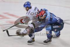 DEL - Eishockey - Saison 2020/21 - ERC Ingolstadt - Augsburger Panther - Morgan Ellis (#4 ERCI) - John Rogl (#28 Augsburg) - Foto: Jürgen Meyer