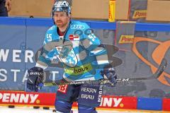 Penny DEL - Eishockey - Saison 2021/22 - ERC Ingolstadt - Adler Mannheim - David Warsofsky (#55 ERCI) -beim warm machen  -  Foto: Jürgen Meyer