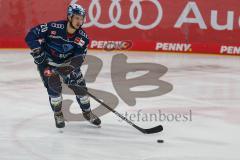 Penny DEL - Eishockey - Saison 2021/22 - ERC Ingolstadt - Kölner Haie - Emil Quaas (#20 ERCI) -  Foto: Stefan Bösl