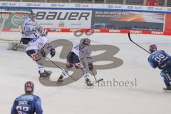 DEL - Eishockey - Saison 2020/21 - ERC Ingolstadt - Schwenninger Wild Wings - Tim Wohlgemuth (#33 ERCI) - Joakim Eriksson Torwart (#60 Schwenningen) - Foto: Jürgen Meyer