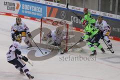 DEL - Eishockey - Saison 2020/21 - ERC Ingolstadt - Eisbären Berlin - Mathias Niederberger Torwart (#35 Berlin) - Brandon Defazio (#24 ERCI) - John Ramage (#55 Berlin)  - Foto: Jürgen Meyer