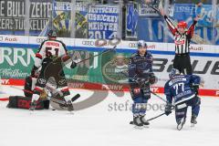 Penny DEL - Eishockey - Saison 2021/22 - ERC Ingolstadt - Kölner Haie - Justin Pogge Torwart (#49 Köln) - Quinton Howden (#51 Köln) - Frederik Storm (#9 ERCI) - Chris Bourque (#77 ERCI) -  Foto: Stefan Bösl