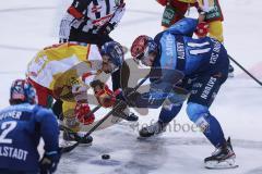 DEL - Eishockey - ERC Ingolstadt - Düsseldorfer EG - Bully rechts Louis-Marc Aubry (11 ERC)