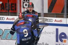 DEL; ERC Ingolstadt - Grizzlys Wolfburg; Tor Jubel Treffer Enrico Henriquez-Morales (Nr.52 - ERC) Andrew Rowe (Nr.9 - ERC)