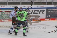 DEL - Eishockey - Saison 2020/21 - ERC Ingolstadt - Nürnberg Ice Tigers - Michael Garteig Torwart (#34 ERCI) - Tim Wohlgemuth (#33 ERCI) - Daniel Schmölz (#25 Nürnberg) - Foto: Jürgen Meyer
