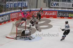 Penny DEL - Eishockey - Saison 2021/22 - ERC Ingolstadt - Nürnberg Ice Tigers - Der 4:0 Führungstreffer durch Frederik Storm (#9 ERCI) - Niklas Treutle Torwart (#31 Nürnberg) - jubel - Chris Brown (#11 Nürnberg) -  Foto: Jürgen Meyer