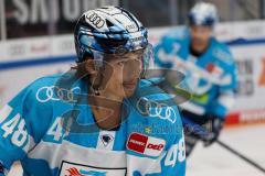 Penny DEL - Eishockey - Saison 2021/22 - ERC Ingolstadt - Krefeld Pinguine - Tim McGauley (#23 ERCI) beim warm machen  -  Foto: Jürgen Meyer