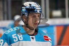 Penny DEL - Eishockey - Saison 2021/22 - ERC Ingolstadt - Krefeld Pinguine -  Koch Davis (#58 ERCI) beim warm machen - Foto: Jürgen Meyer