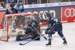 DEL; Playoffs; ERC Ingolstadt - Adler Mannheim; Halbfinale; Tor für Mannheim, Torwart Kevin Reich (35 - ERC) Emil Quaas (20 - ERC)