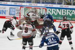 Penny DEL - Eishockey - Saison 2021/22 - ERC Ingolstadt - Kölner Haie - Justin Pogge Torwart (#49 Köln) - Justin Feser (#71 ERCI) -  Foto: Stefan Bösl