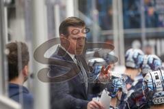 Penny DEL - Pre-Playoff - Spiel 2 - Eishockey - Saison 2021/22 - ERC Ingolstadt - Kölner Haie - Tim Regan (Co-Trainer ERCI) gibt Anweisungen -  Foto: Jürgen Meyer