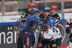 DEL; Playoffs; ERC Ingolstadt - EHC Redbull München; Street Kampf Alberts Smits (23 RBM)  Krauß Philipp (8 ERC) Krauß Johannes (16 ERC)