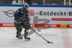 Penny DEL - Eishockey - Saison 2021/22 - ERC Ingolstadt - Grizzlys Wolfsburg - Frederik Storm (#9 ERCI) -  Foto: Jürgen Meyer