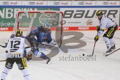 DEL - Eishockey - Saison 2020/21 - ERC Ingolstadt - Krefeld Pinguine - Der 2:2 Anschlusstreffer durch Lucas Lessio (#6 Krefeld) - #jubel - Michael Garteig Torwart (#34 ERCI) - Foto: Jürgen Meyer