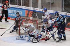 DEL; Playoffs; ERC Ingolstadt - Adler Mannheim; Halbfinale; Torchance Marko Friedrich (67 ERC) Torwart Arno Tiefensee (Nr.30 - Adler) Thomas Larkin (Nr.37 - Adler)