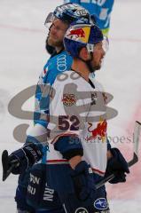 Penny DEL - Eishockey - Saison 2021/22 - ERC Ingolstadt - EHC Red Bull München - Daniel Pietta (#86 ERCI) - beim warm machen - Patrick Hager (#52 München) -  Foto: Jürgen Meyer