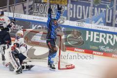 DEL; Playoffs; ERC Ingolstadt - EHC Redbull München; Tor Jubel Treffer 1:0 Krauß Philipp (8 ERC) Torwart Wolf Simon (25 RBM)