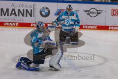 Penny DEL - Eishockey - Saison 2021/22 - ERC Ingolstadt - Nürnberg Ice Tigers -  Jonas Stettmer Torwart (#1 ERCI) - Kevin Reich Torwart (#35 ERCI) beim warm machen - Foto: Jürgen Meyer