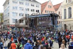 ERC Ingolstadt - Vizemeisterschaftsfeier am Rathausplatz - Saison 2022/2023 - U20 Mannschaft auf der Bühne - Foto: Meyer Jürgen