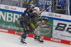 Penny DEL - Eishockey - Saison 2021/22 - ERC Ingolstadt - Augsburger Panther - Brandon Defazio (#24 ERCI) -  John Rogl (#28 Augsburg) - Foto: Stefan Bösl